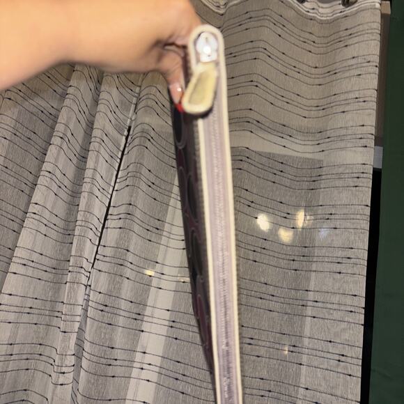 COACH F61792 Signature Logo Padded Tablet IPad Case Sleeve Satin Pink Gold EUC! - Picture 6 of 10